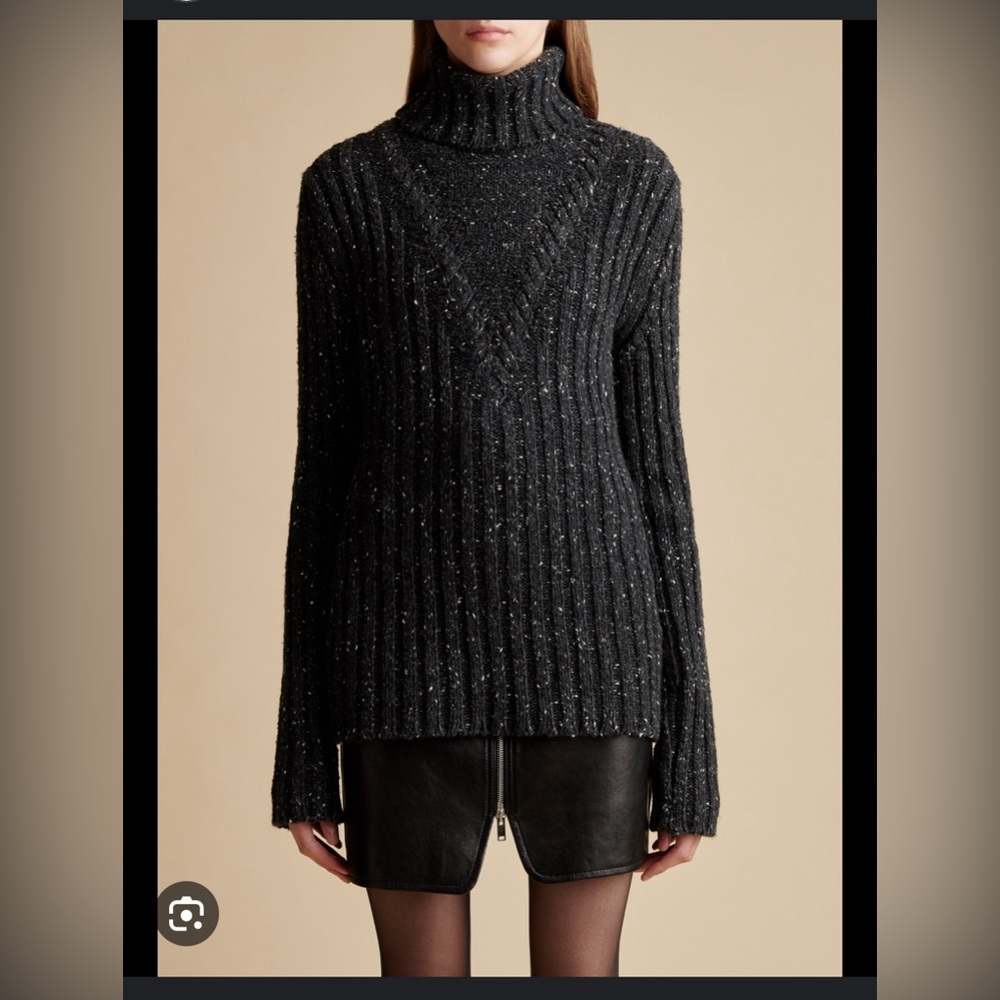 KHAITE sweater 100% cashmere. New with tags. Size XS